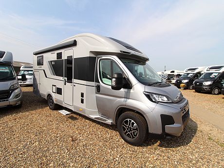 Adria Matrix 60Y 670 SL image