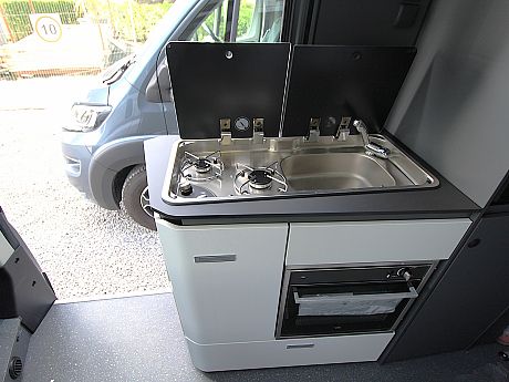 Adria Twin Supreme 640 SGX  Artense Grey (62133) image
