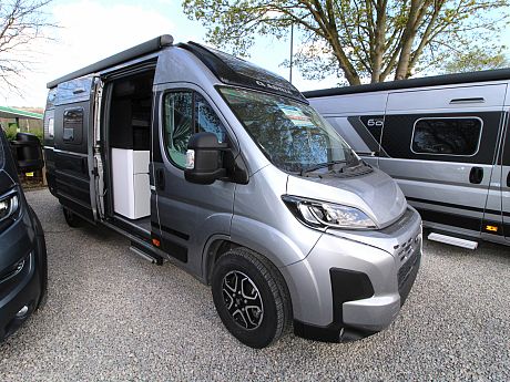 Adria Twin Supreme 640 SGX  Artense Grey (62133) image