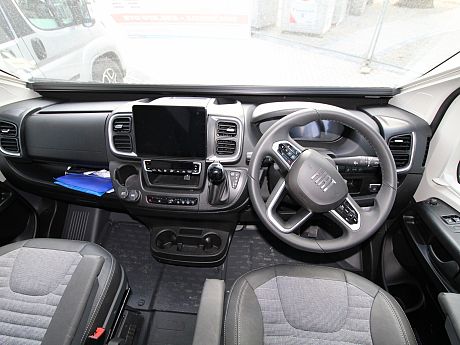 Adria Twin Supreme 640 SGX  Artense Grey (62133) image