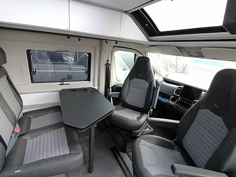 Adria Twin Supreme 640 SGX  Artense Grey (62133) image