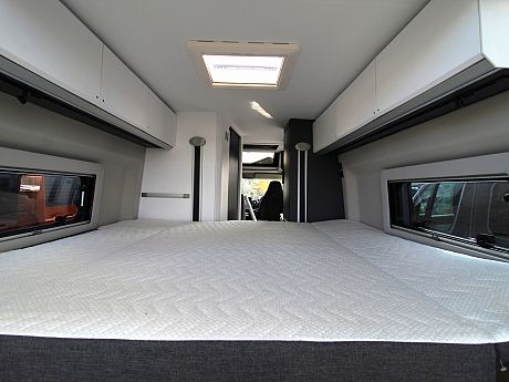 Adria Twin Sports 640 SGX Artense Grey (62257) image