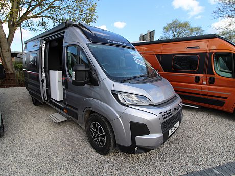 Adria Twin Sports 640 SGX Artense Grey (62257) image