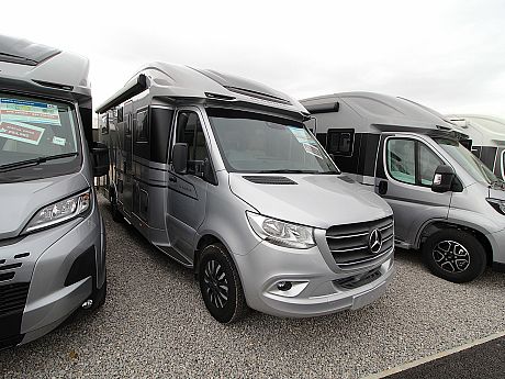 Adria Matrix Supreme - Mercedes-Benz  670 DL (62269) image