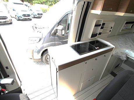 Westfalia Columbus 640E 'Pop-Top' Artense Grey (66896) image