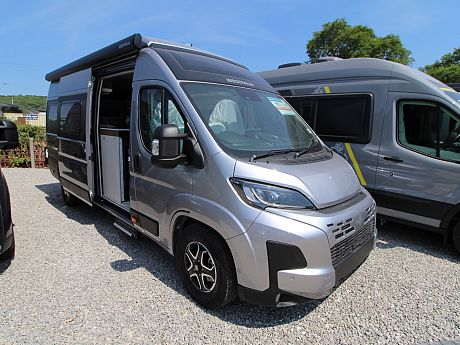 Westfalia Columbus 640E 'Pop-Top' Artense Grey (66896) image