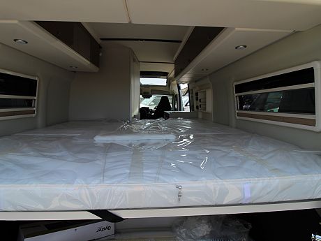 Westfalia Columbus 640E 'Pop-Top' Artense Grey (66896) image