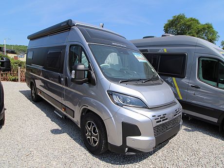 Westfalia Columbus 640E 'Pop-Top' Artense Grey (66896) image