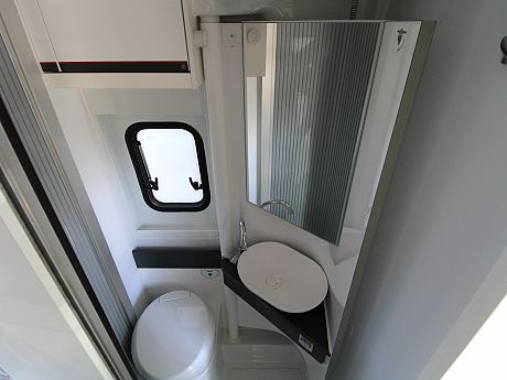 Adria Twin Sports 640 SGX - 2025 image