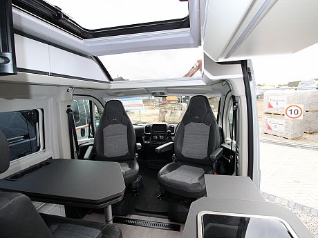 Adria Twin Supreme 640 SGX - 2024 image