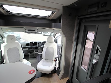Dethleffs Globebus Performance T I6 4x4 (68991) image