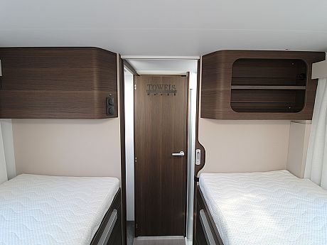 Adria Matrix Supreme 670 DL - 2024 image