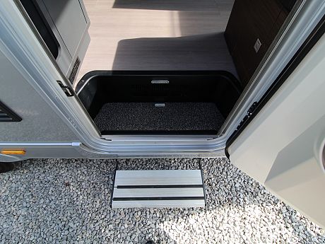 Adria Matrix Supreme 670 DL - 2024 image