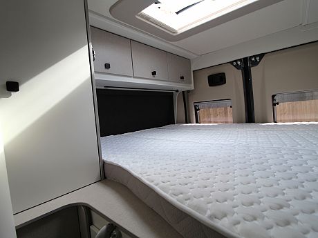 ACE 1200 GLT - Auto - Lanzarote Grey image