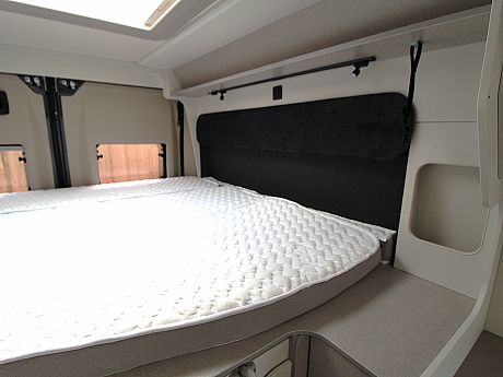 ACE 1200 GLT - Auto - Lanzarote Grey image