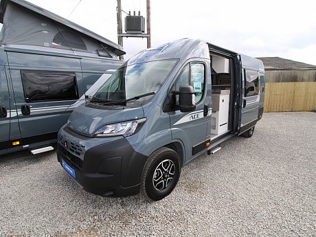 ACE 1200 GLT - Auto - Lanzarote Grey image