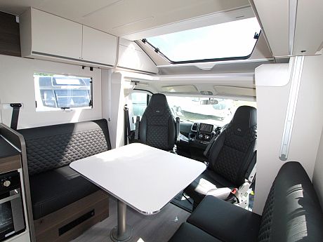 Adria Matrix Supreme 670 DL - 2024 (36260) image