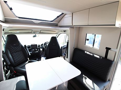 Adria Matrix Supreme 670 DL - 2024 (36260) image