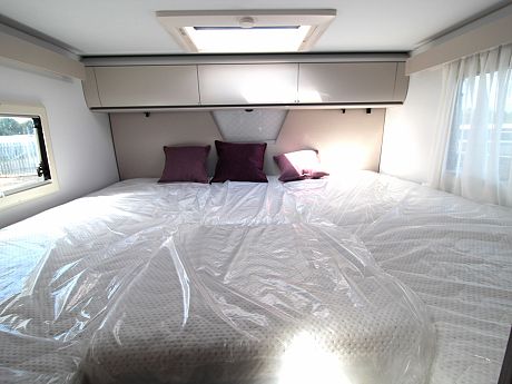 Adria Matrix Supreme 670 DL - 2024 (36260) image