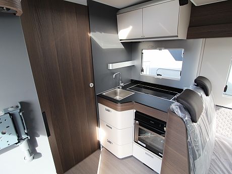 Adria Matrix Supreme 670 SC -  (55434) image