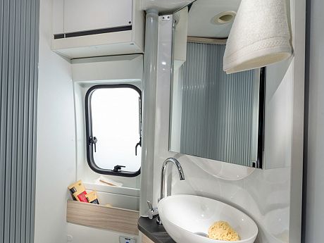 Adria Twin Supreme 600 SPB (11888) image