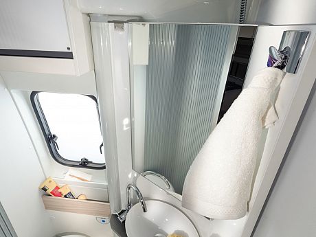 Adria Twin Supreme 600 SPB (11888) image