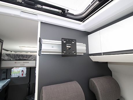 Adria Twin Supreme 640 SGX (50152) image