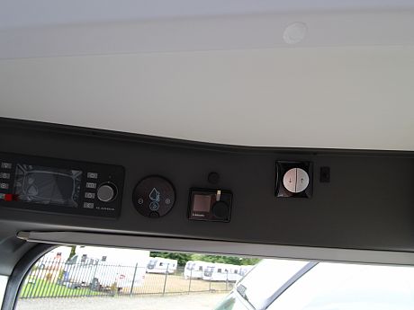 Adria Twin Supreme 640 SGX (50152) image