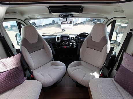 Auto-Trail Tracker EKS 2019 image