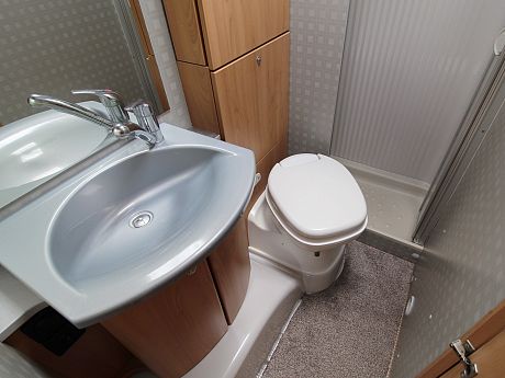 Burstner T585 2004 image