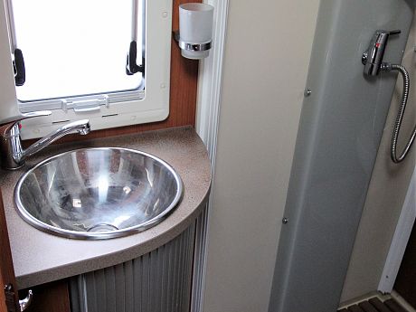 Chausson Maxi Suite  2012 image