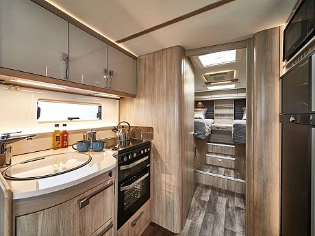 Coachman Travel Master 565 - 2024 image