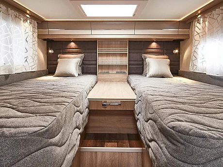 Coachman Travel Master 565 - 2024 image