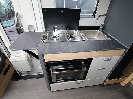 Adria Coral Axess 600 SL image