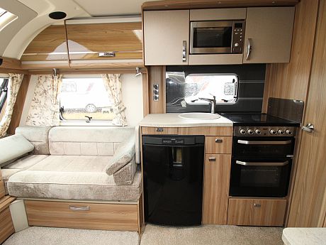 Swift Corniche 19/4 - 2017 image