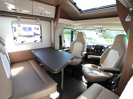 Burstner Lyseo TD 744 Harmony - 2018 image