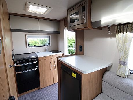 Auto-Trail Imala 615 2018 image
