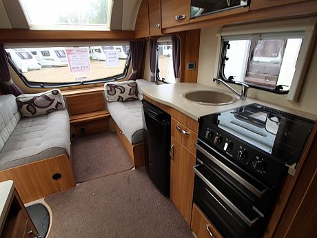 Swift Ace Globetrotter 2013 image