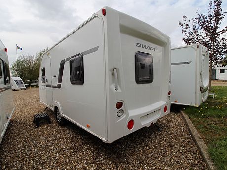 Swift Ace Globetrotter 2013 image