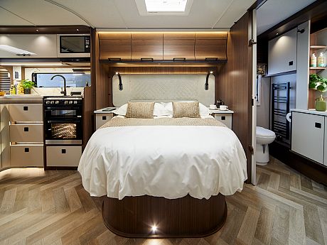 Coachman LUSSO II - 2027 image