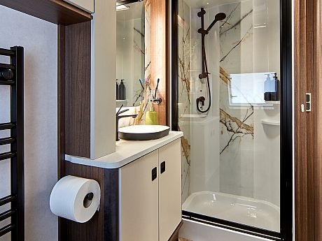 Coachman LUSSO III - 2027 image