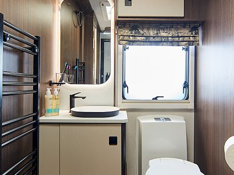 Coachman LUSSO IV - 2027 image