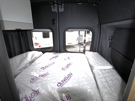 Swift Trekker S - Auto 2025 image