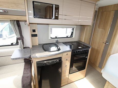 Elddis Autoquest Riva Gold 155 - 2020 image