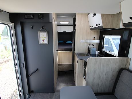Sun Living  S-Series 72 DC image