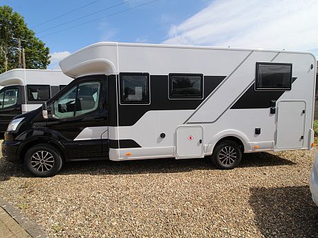Sun Living  S-Series 72 DC image