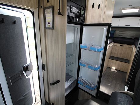 Sun Living  S-Series 75 SL image