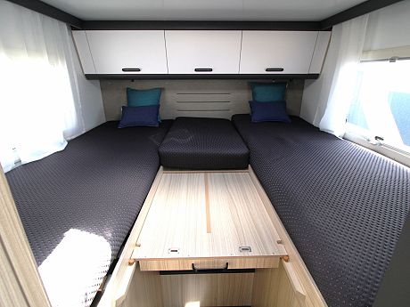 Sun Living  S-Series 75 SL image
