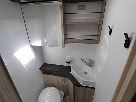 Sun Living  S-Series 75 SL image