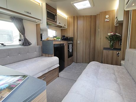 Swift Ace Award Dawnstar 2020 - Wandahome Special Edition image